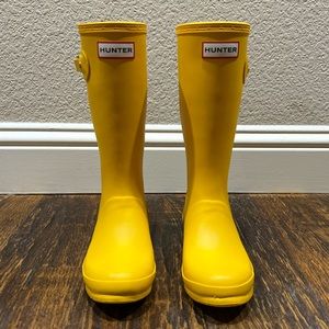 Hunter boots. Girls size 3. Yellow